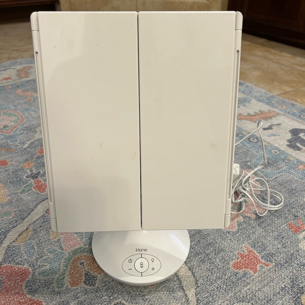iHome White Tri-Fold Vanity Mirror with Bluetooth